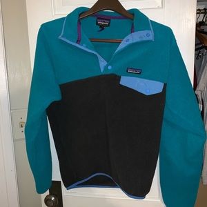 comfy Patagonia pullover:) very rarely worn
